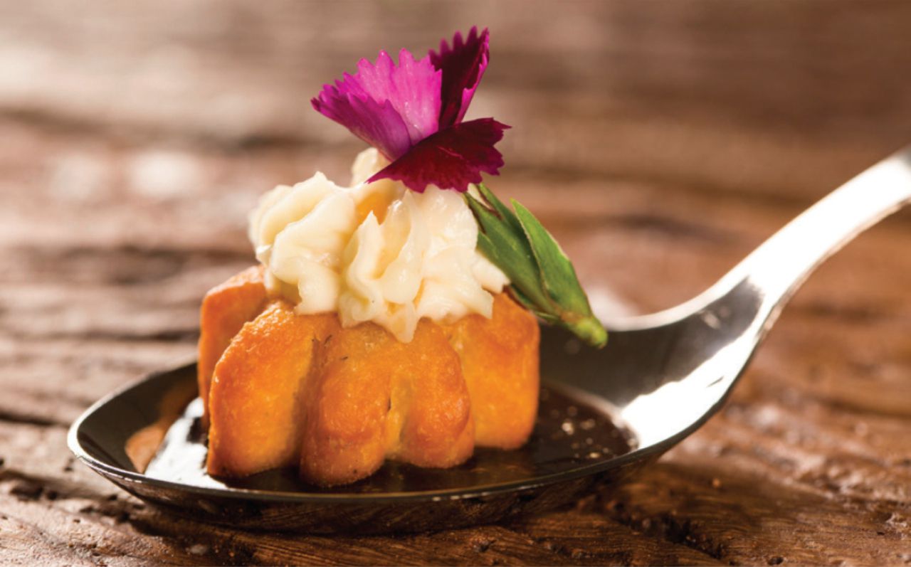 Clarico-Text Two images